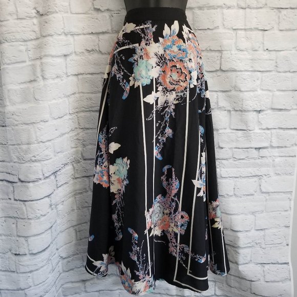 Cupio Dresses & Skirts - Cupio Floral Boho A Line Maxi Skirt in Black - M